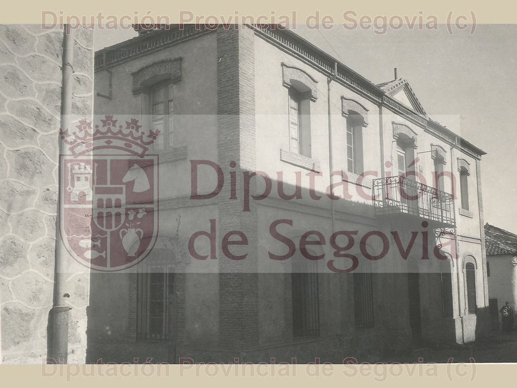 680	Escuelas y Ayuntamiento en Zarzuela del Pinar 