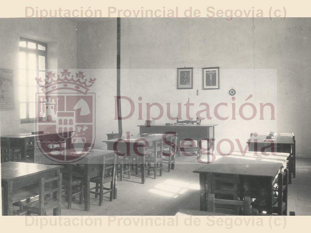681	Escuela de Niñas, Interior, en Zarzuela del Pinar 