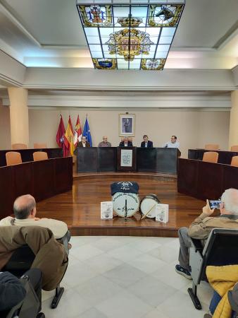 Imagen El Instituto de la Cultura Tradicional Segoviana Manuel González Herrero colabora en la publicación del libro 'EnClave de fiesta'
