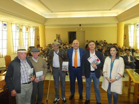 Guillermo Herrero homenajeó la cultura pastoril segoviana en la presentación del libro 'Rostros de la Trashumancia'
