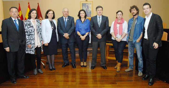 Título Becas 2014