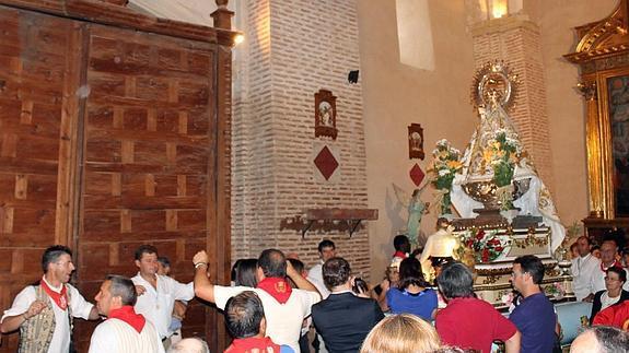 Ofrenda de los Cirios de Santa María la Real de Nieva