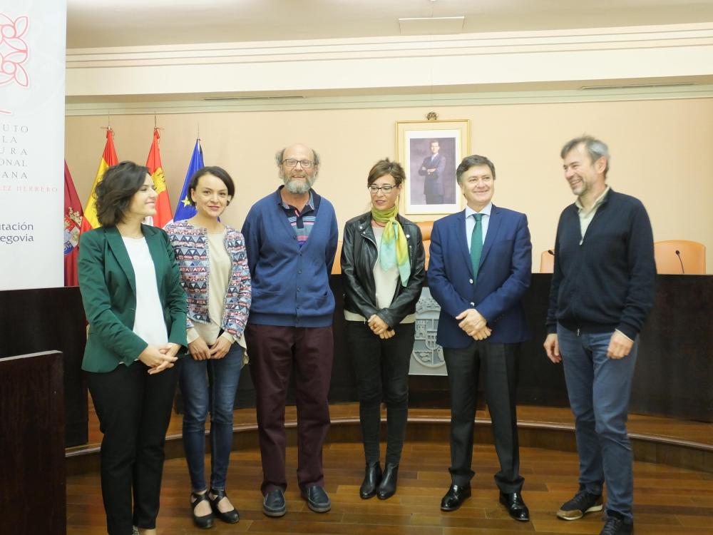 VI BECAS DE INVESTIGACIÓN - 2018